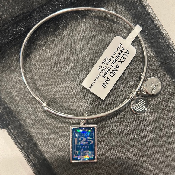 Alex and Ani Biltmore Estates 125 Year Anniversary Bracelet NWT - Picture 1 of 2